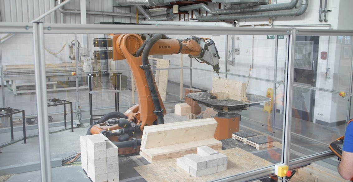 Roubo - Robotic Timber Fabrication
